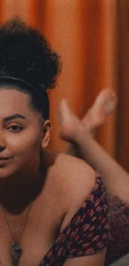 BustyAllyy Public . fénykép