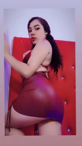 LITTLE ASHLEY HOT