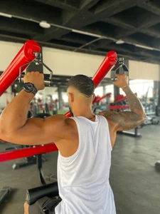 MagnusWar in the gym Pic 9