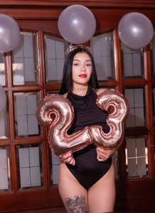 Eligh_My 23rd birthday🎉💖 Bild 2