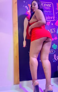 Scarlettt_Assのtake off my red dressの 3枚の写真