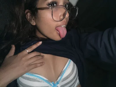 lyla_luv Public Pic 5