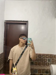 YOUNG_GUYS1 Public зображення 5