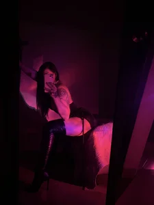 Annie_rhoades Public Bilde 3