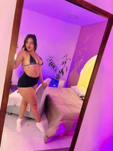 martina_duque_ 🔥 CHILL & DANCE = PERFECT COMBO TO FINISH THE DAY 🔥 Poză