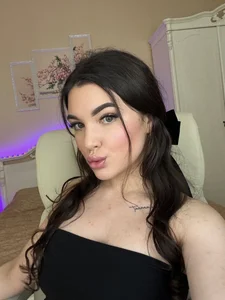 YourLolaBunny Life Pic 6