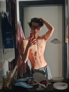 Zdjęcia YLBOY-777 YLBOY-7: 