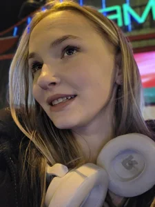 KarinRobertson i love music Foto