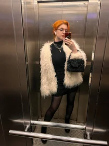 Chriss_Fox: photo in the elevator ( фото)