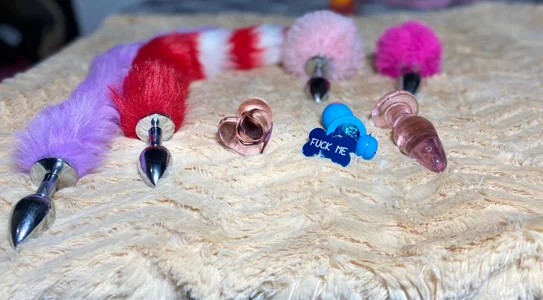 Emily_Thompson33 MY TOYS Pic