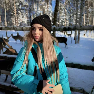 MelanieWalker Public Immagine  7