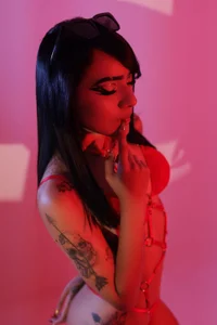 TiffanyCarter2 Public Pic 3