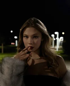 Public de JuneHarter  2 photos