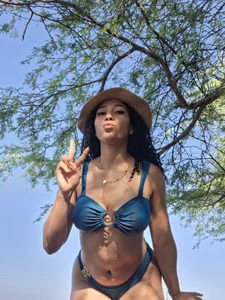 anitaglow beach 🌸🌊 Poză 3