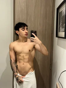 Zack_Bellmont1Come to me you won't regret it图片 2