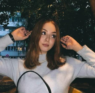 KayleighHoy Public Foto 4