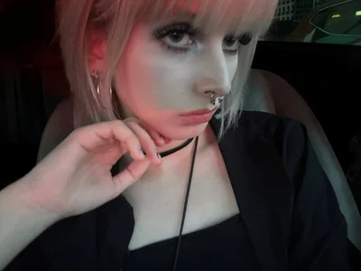 lura_lust Public Immagine  2