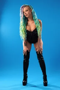 EdgesOfRealityCan I be your new girlfriend? Bild 3