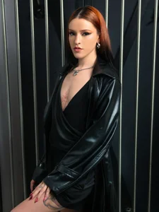 Ginger_and_Kendrick Velvet Curves Under Moonlight Pic 2