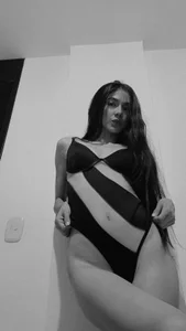 RenataOviedo Public Pic 3