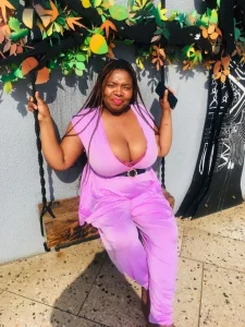 Voluptious1 Boobies queen Pic