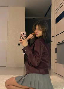 LouiseChavez Look how cute i can be Pic 2