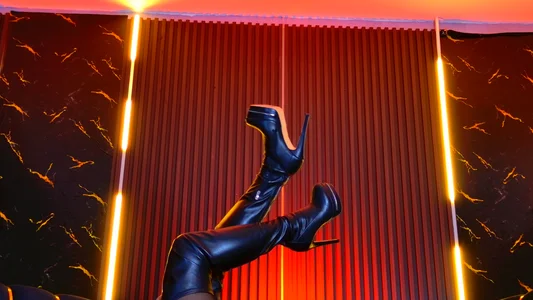 MonroeStone Adore my boots Hình 2