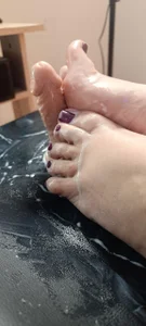 I want to fuck you with my feet. de sahamara07  3 Imagens