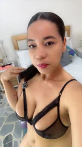 megan_rous_ good night my loves come and join me on this burning night❤️‍🔥🔥🫦🍒 Immagine  2