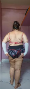 Hot-rosni's XXX Nude Photo 2