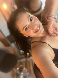 XiommyMorriss A preview of today's show 💧🔥 Are you joining live? Foto 6