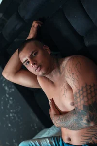 LucassFoster Public  8. fénykép