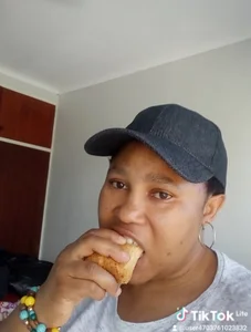 Zdjęcia CreamyhotBoobsX Public:  2
