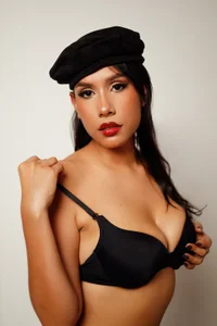 PilarJones_ Uff how sexy I look Immagine  3