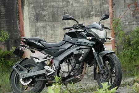 nico_rivera 🖤🫶🏽🏍️ Pic 8