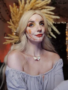 Elfie_Agatha Public Bilde 4