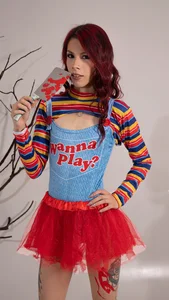 VaaleeryMoon Wanna Play Pic 2