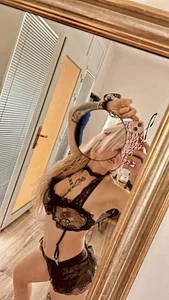 Bblonds1 Public 사진 3