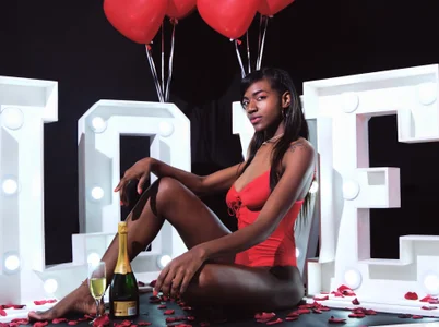 Alma_Stevenson San Valentin ❤️💕 Pic 6