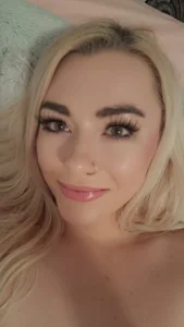 Public de AllieFyre  2 Imagens