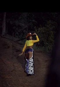 Bunny_Ross Sexy cowgirl 🤠 Pic 4