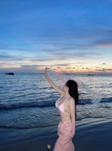 Public od Funikio  2 snímek