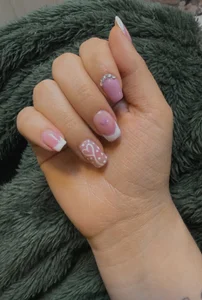 Eva_Macalliter uñas de las manos naturales Pic 4