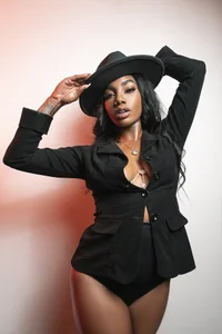 emely_brandon Pure dynamite Hình 4