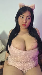 rosebigboobs 😈🤓I don’t know which I like best: looking at you or imagining what I’d do with you.😈🤓 Pic 3
