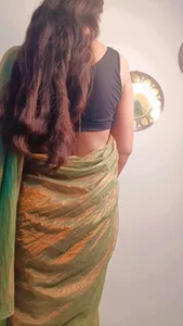Shivani-19 Public Fotka 4