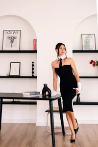 MonikaBelachi Public Immagine  7