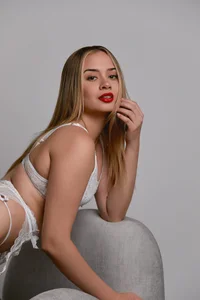 sofia_pamela A little angel fallen from heaven😈 зображення 5