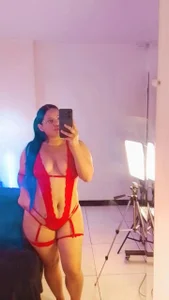 Curvy_Luna_: Public ( 3 фото)