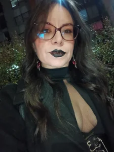EvangelineJoness CASUAL BUT HOT 🔥💋❤️‍🔥🤘 slika